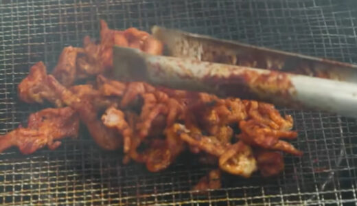 【お店】백종원シェフが行く「慶北・軍威市場の練炭で焼く鶏料理」動画