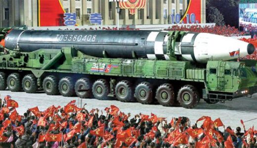 「怪物ＩＣＢＭ」６キロ移動後に発射…北朝鮮の偽ミサイルかく乱懸念強まる