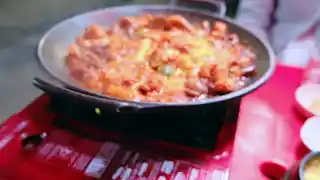 【屋台】韓国맛집オタクの 「チーズ・チュクミ」動画