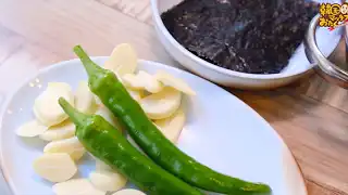 【屋台】韓国맛집オタクの 「釜蓋で焼くサンギョプサル」動画