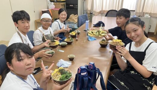 【学校だより】中1の家庭授業は調理実習ー東京第4初中